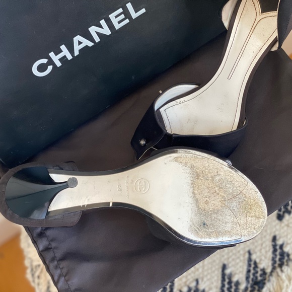 Authentic Chanel Heels - Picture 4 of 6